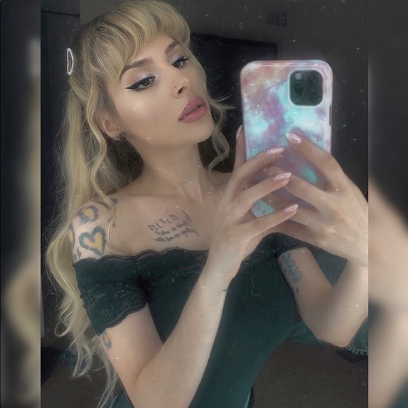 Meet the Posher - Picture 4 of 10